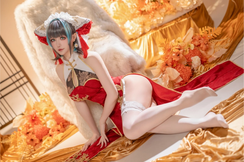 Hoshilily (星之迟迟) as Cheshire Ero Cosplay – Azur Lane
Cheshire’s frilly maid outfit ripped open, huge tits spilling from black lace, cat ears twitching. Ahegao grin begging “Master, pet me deep~”. Dripping pussy in torn stockings. Uncensored 4K-8K photos + videos, zero mosaic.

