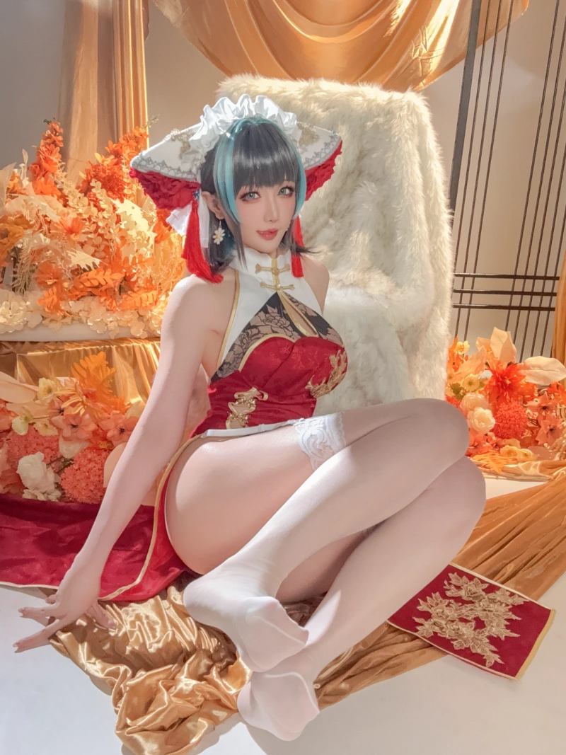 Hoshilily (星之迟迟) as Cheshire Ero Cosplay – Azur Lane
Cheshire’s frilly maid outfit ripped open, huge tits spilling from black lace, cat ears twitching. Ahegao grin begging “Master, pet me deep~”. Dripping pussy in torn stockings. Uncensored 4K-8K photos + videos, zero mosaic.

