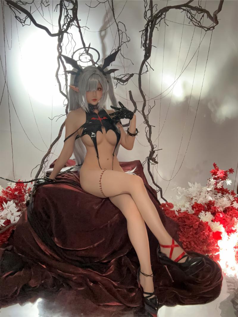 Hoshilily 星之迟迟 cosplay Shiromi Iori Blue Archive 54-lusbabe-net