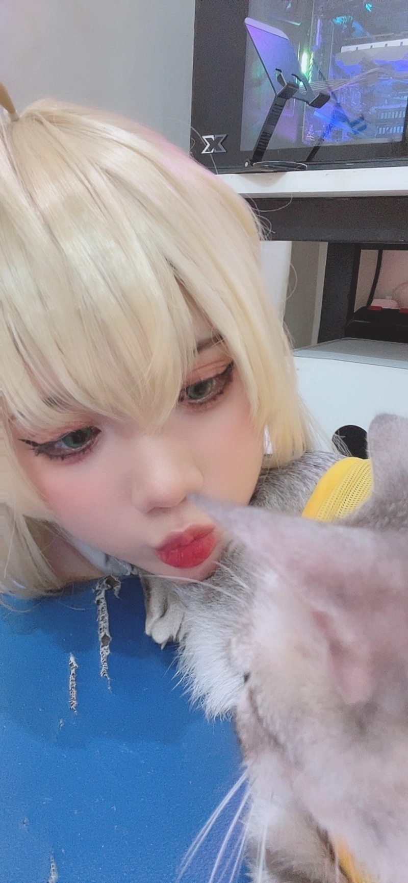 PoppaChan cosplay Artoria Pendragon Saber FateGrand Order 108-lusbabe-net